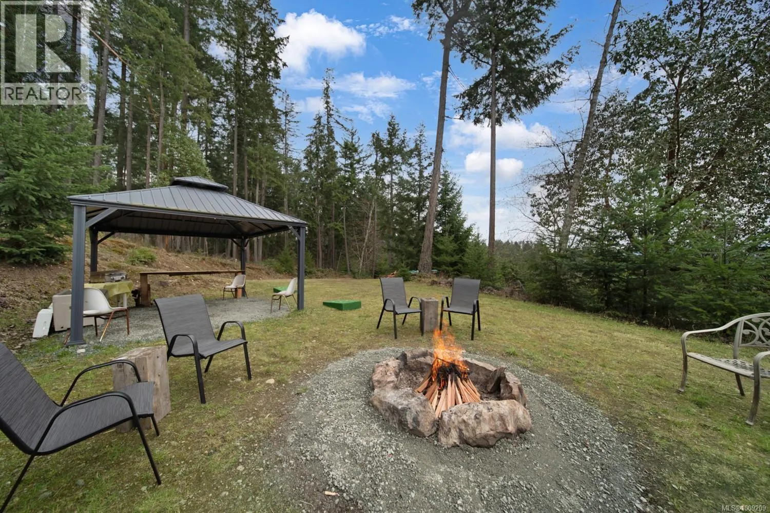 1591 Escarpment Way