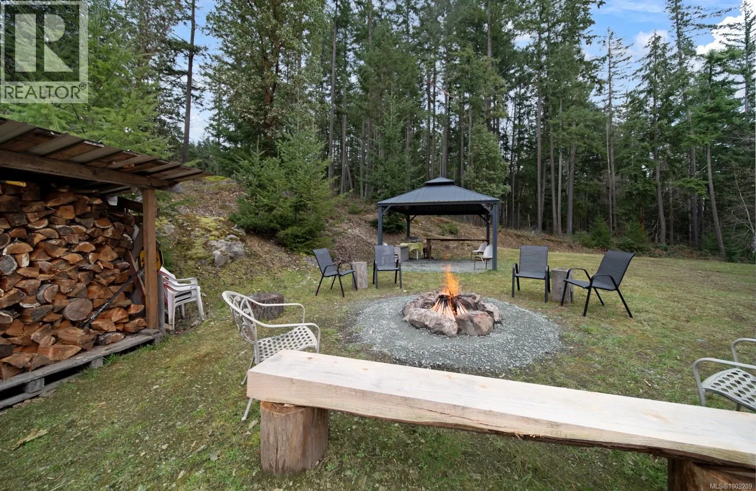 1591 Escarpment Way