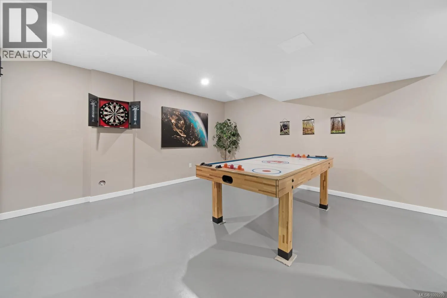 1591 Escarpment Way