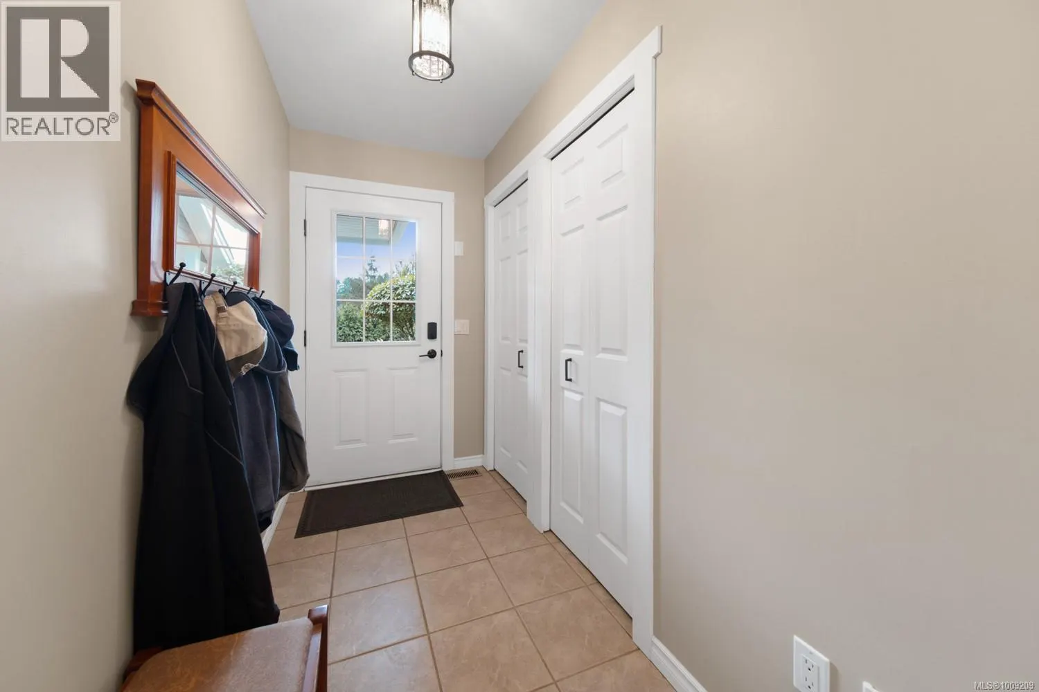 1591 Escarpment Way