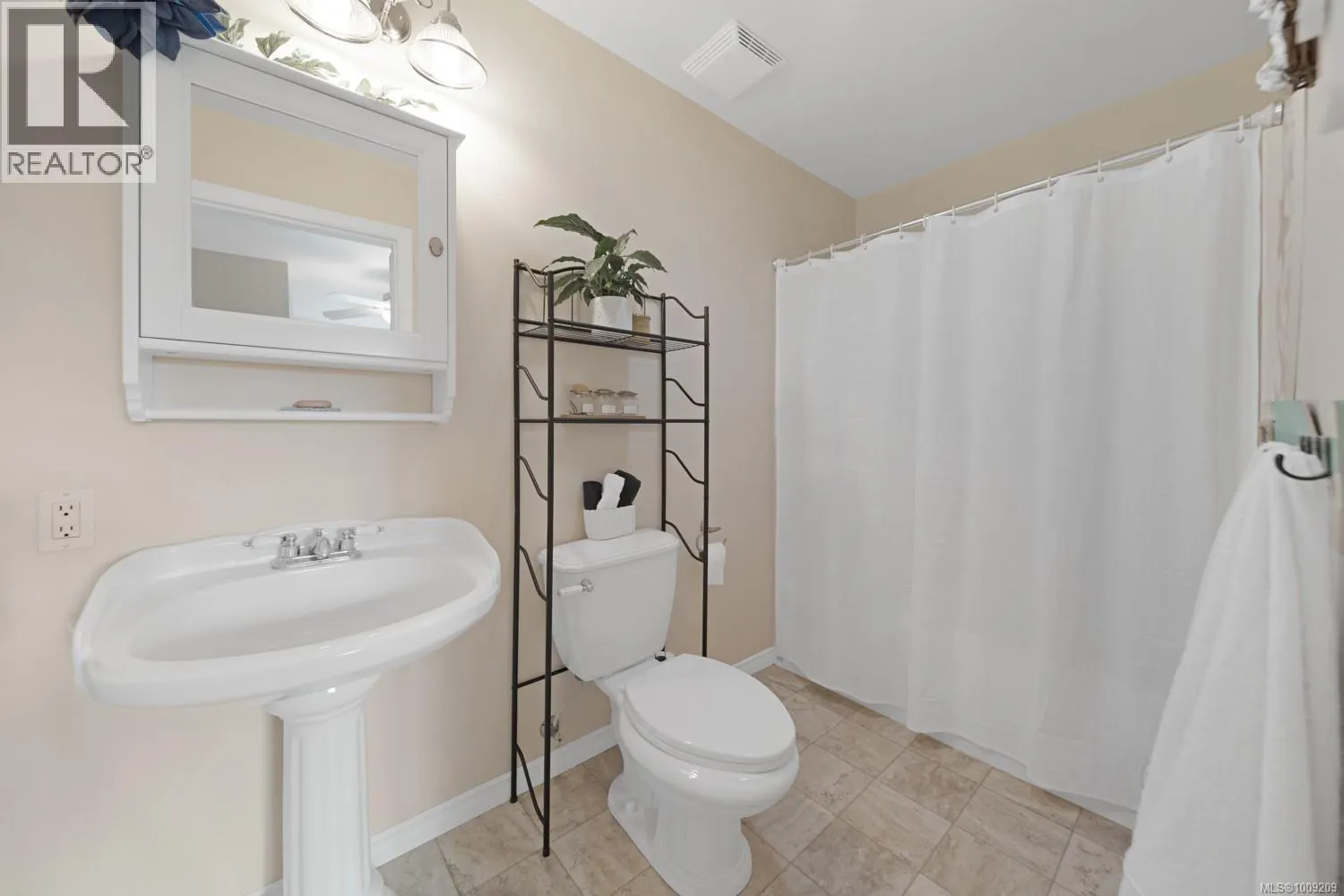 1591 Escarpment Way