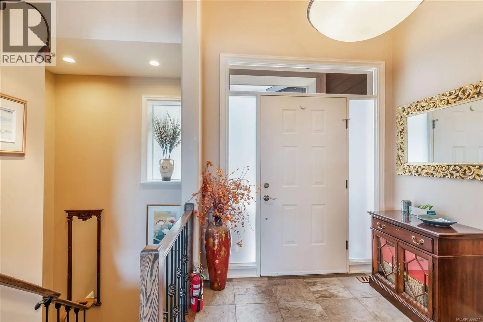 3708 Glen Oaks Dr