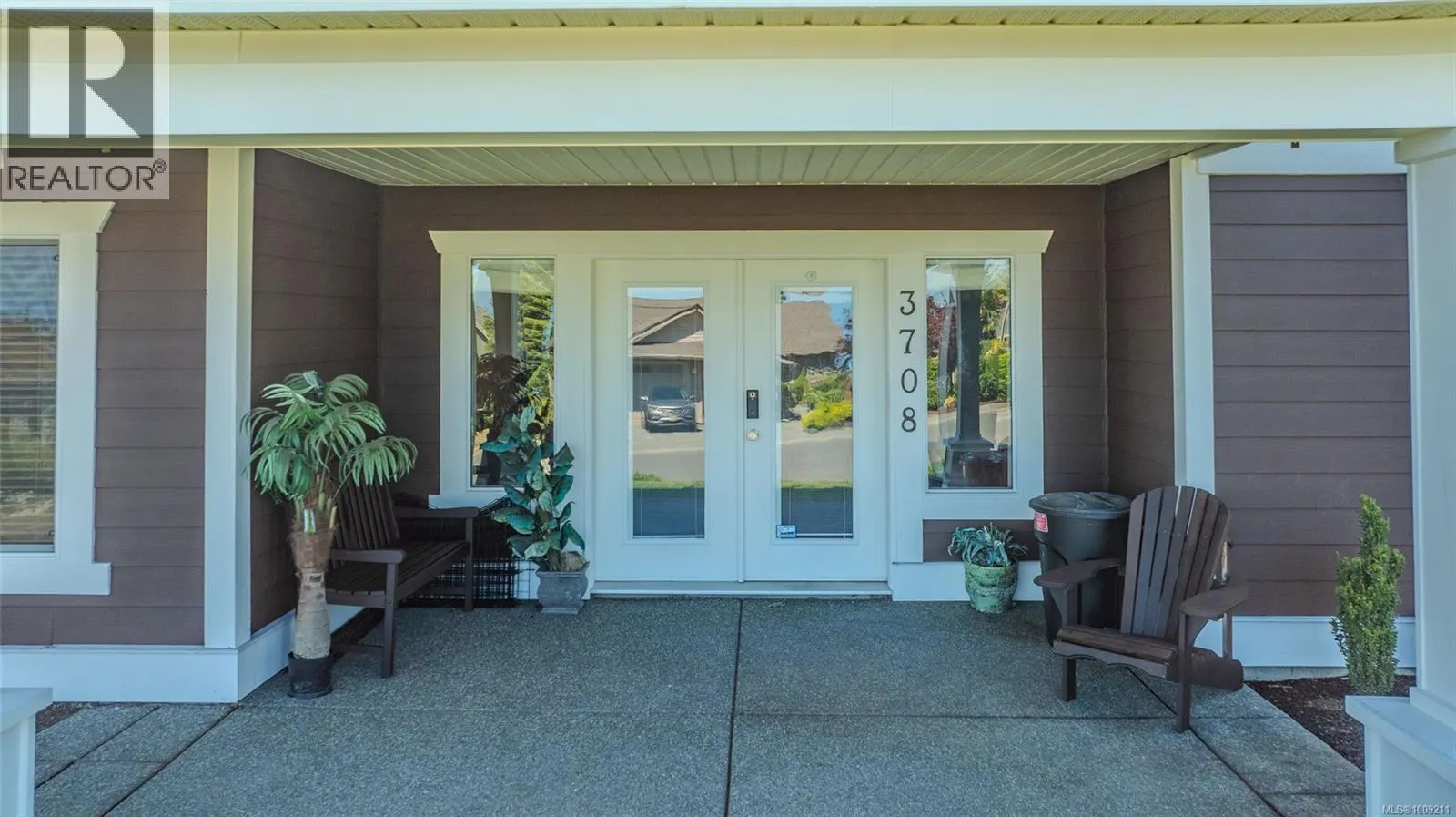 3708 Glen Oaks Dr