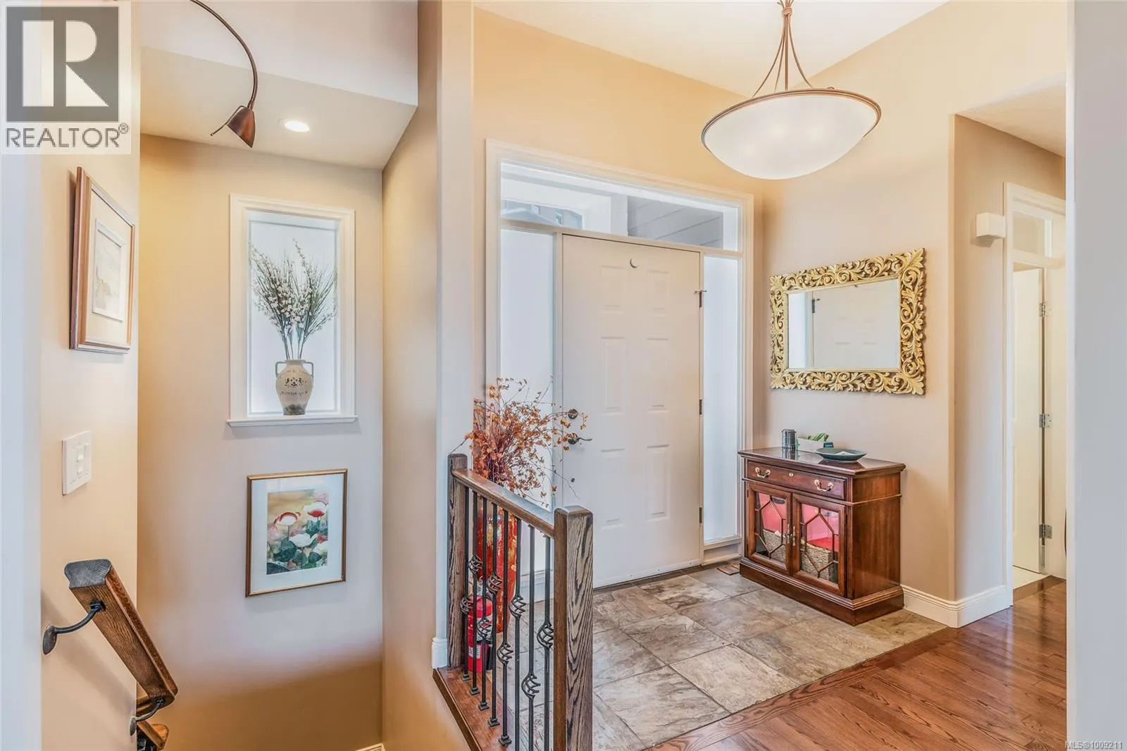 3708 Glen Oaks Dr