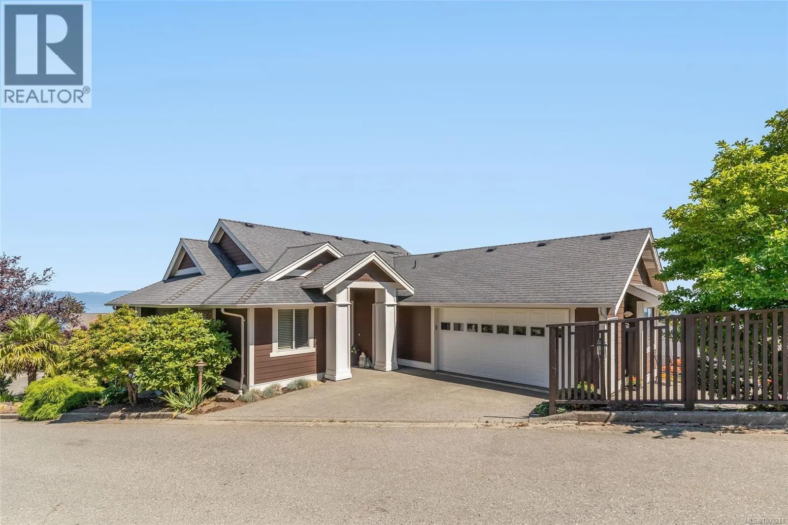 3708 Glen Oaks Dr