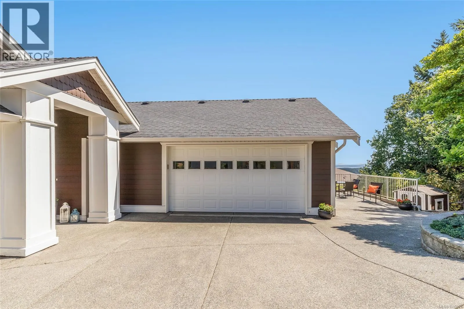 3708 Glen Oaks Dr