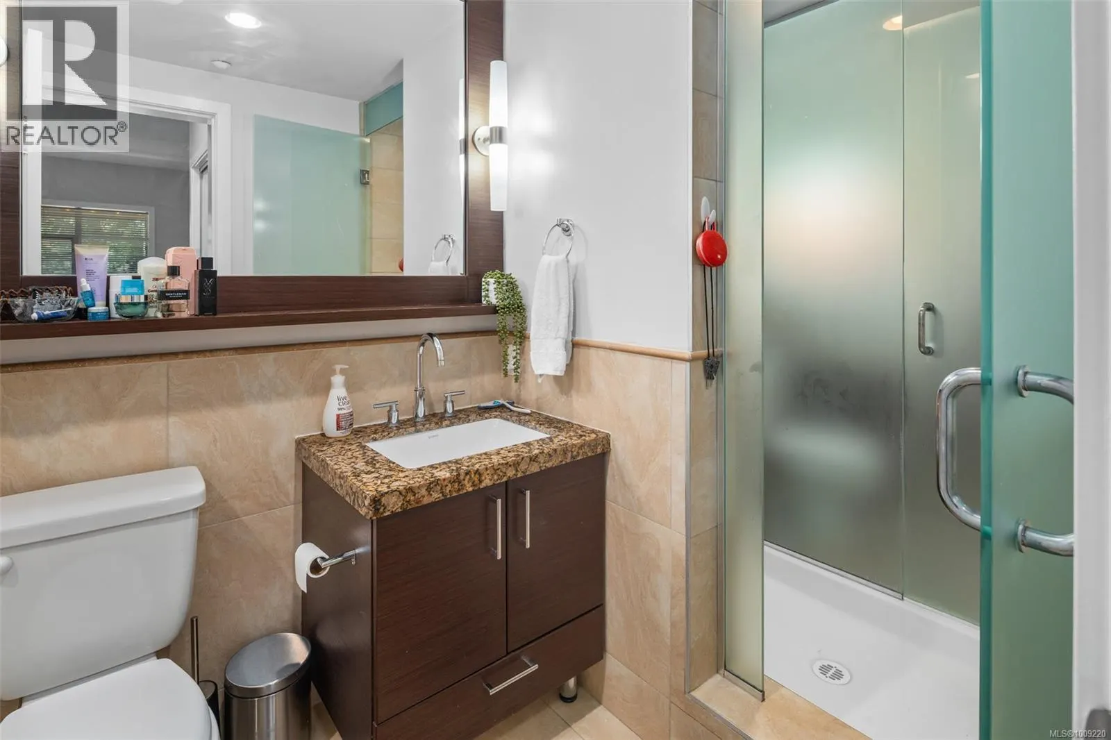 321 1400 Lynburne Pl
