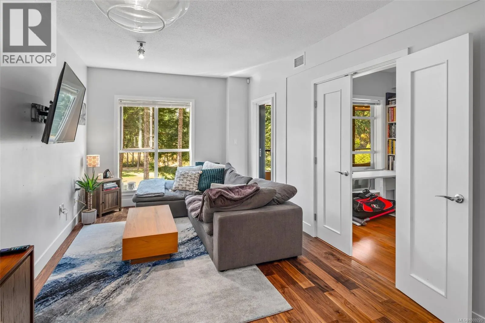 321 1400 Lynburne Pl