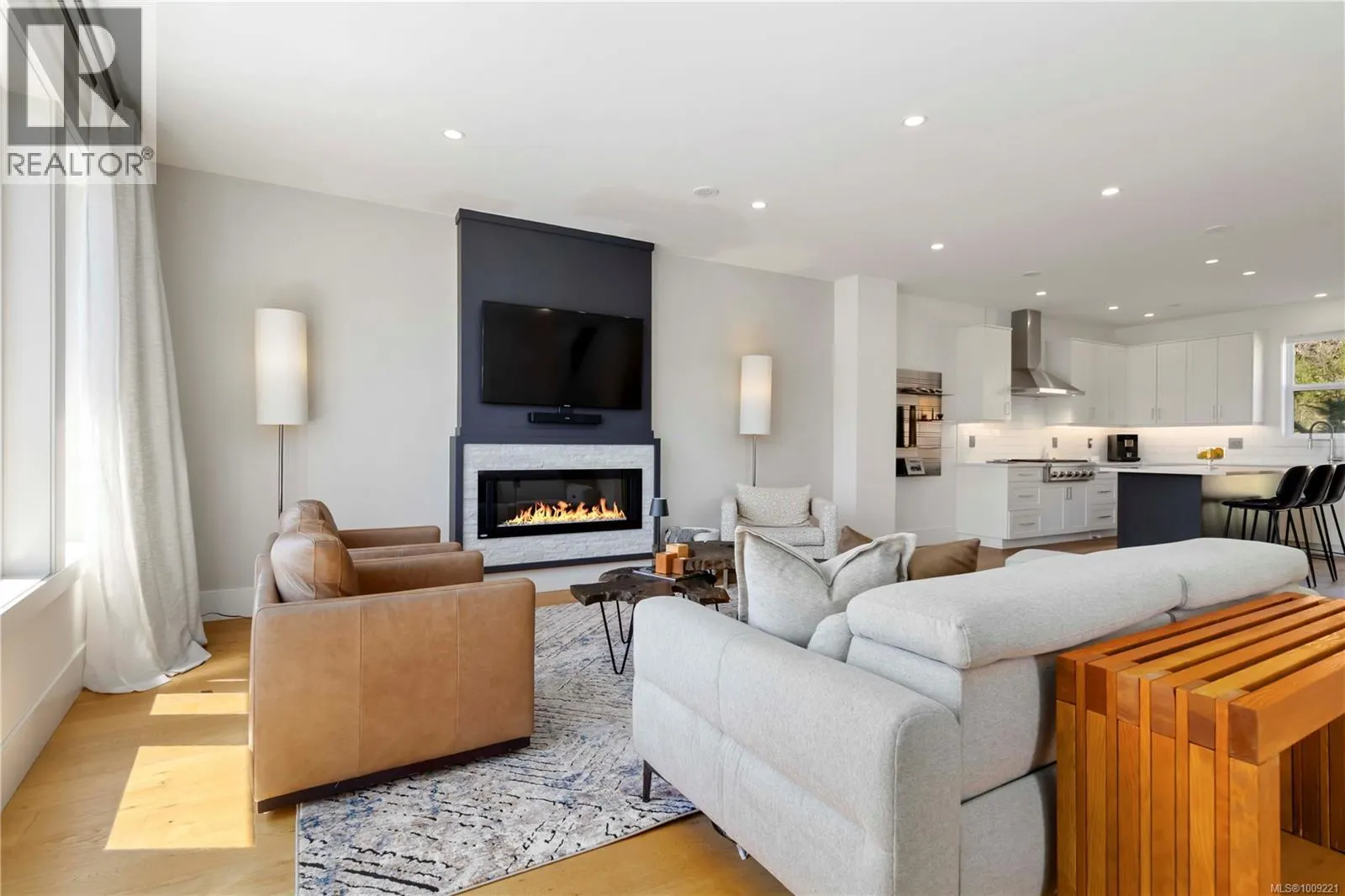 109 539 Delora Dr