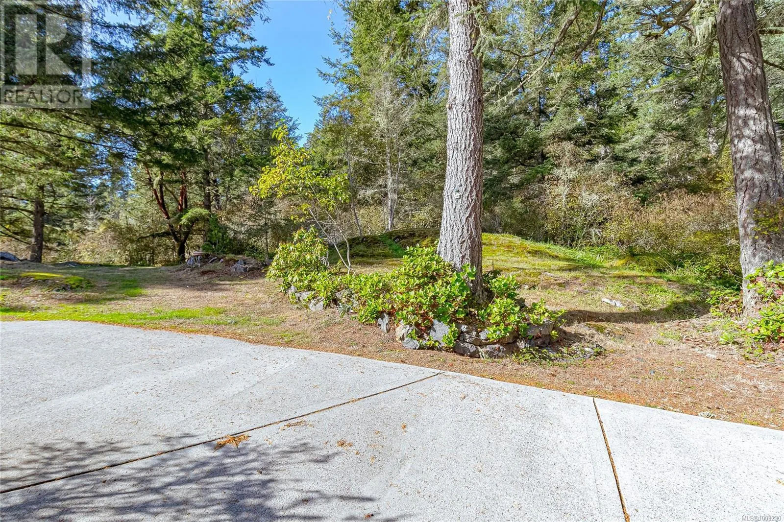 2270 Henlyn Dr