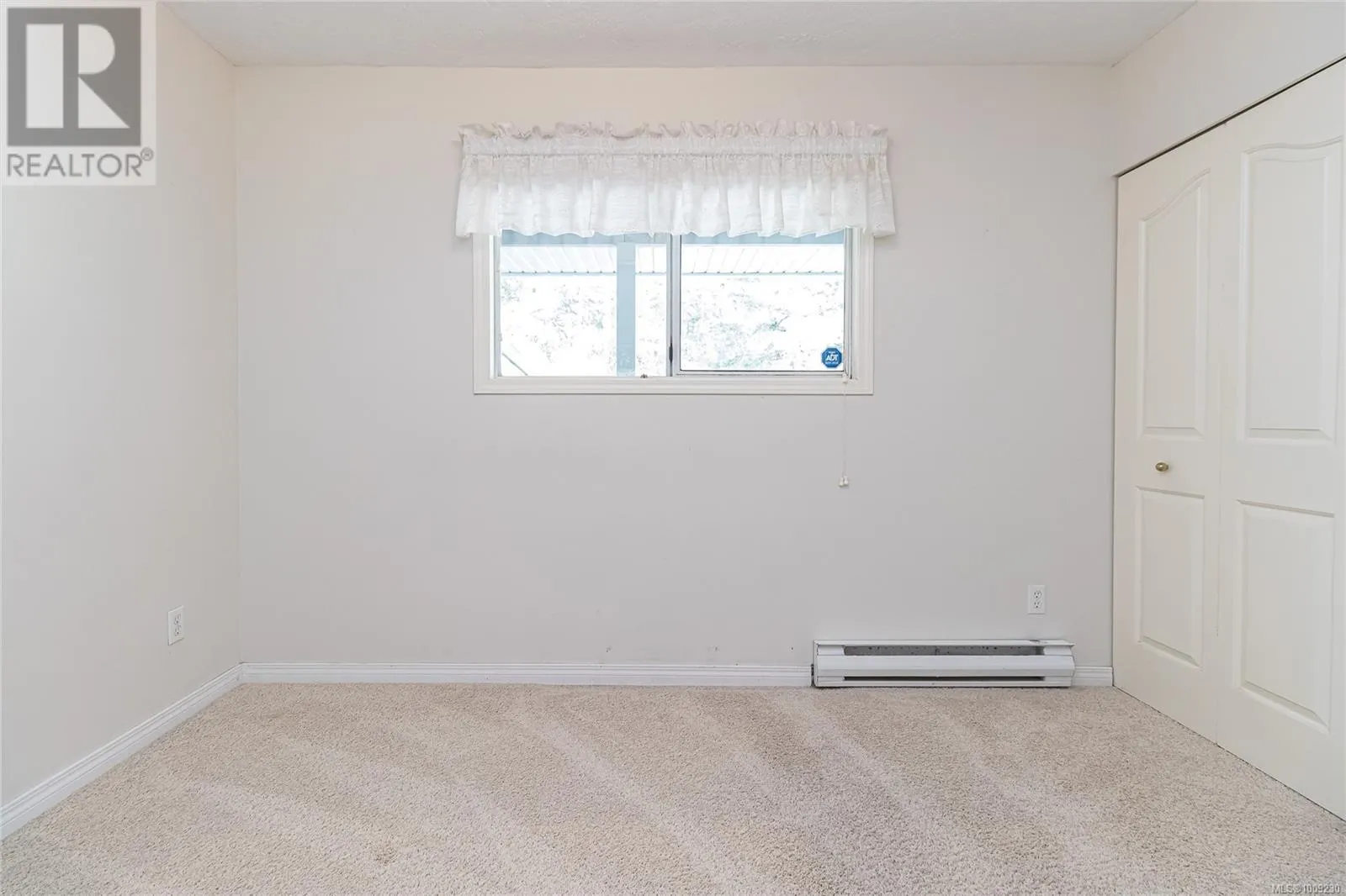 2270 Henlyn Dr