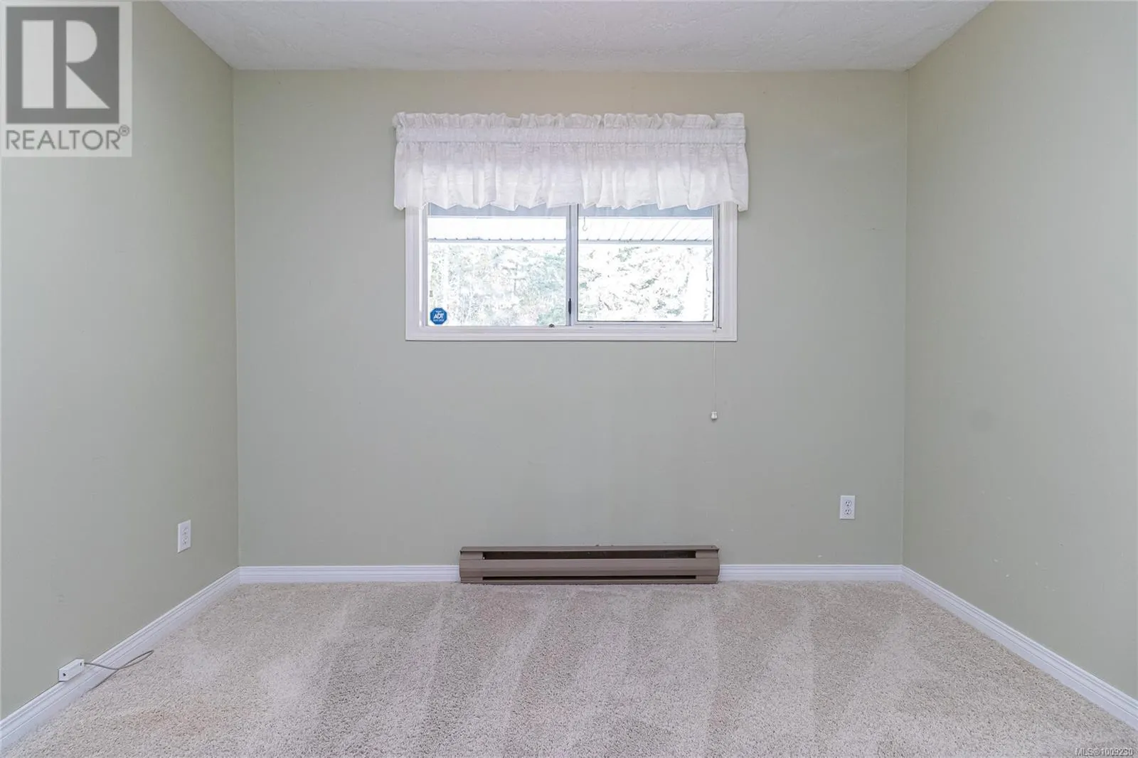 2270 Henlyn Dr