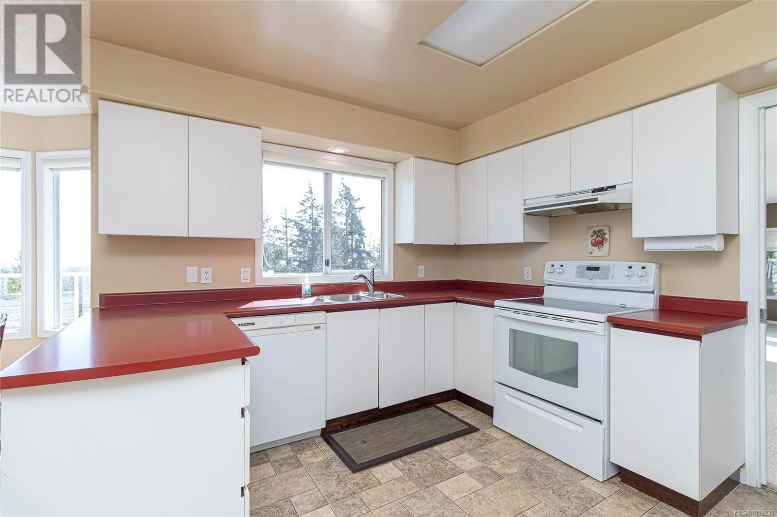 2270 Henlyn Dr