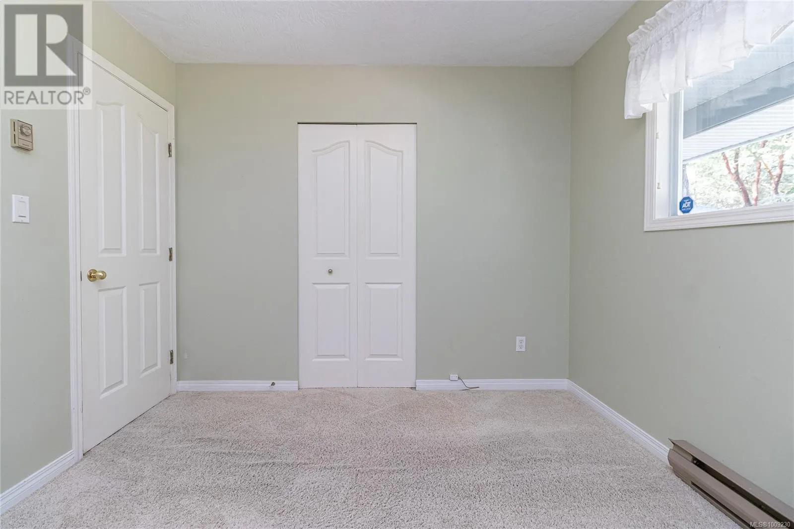 2270 Henlyn Dr