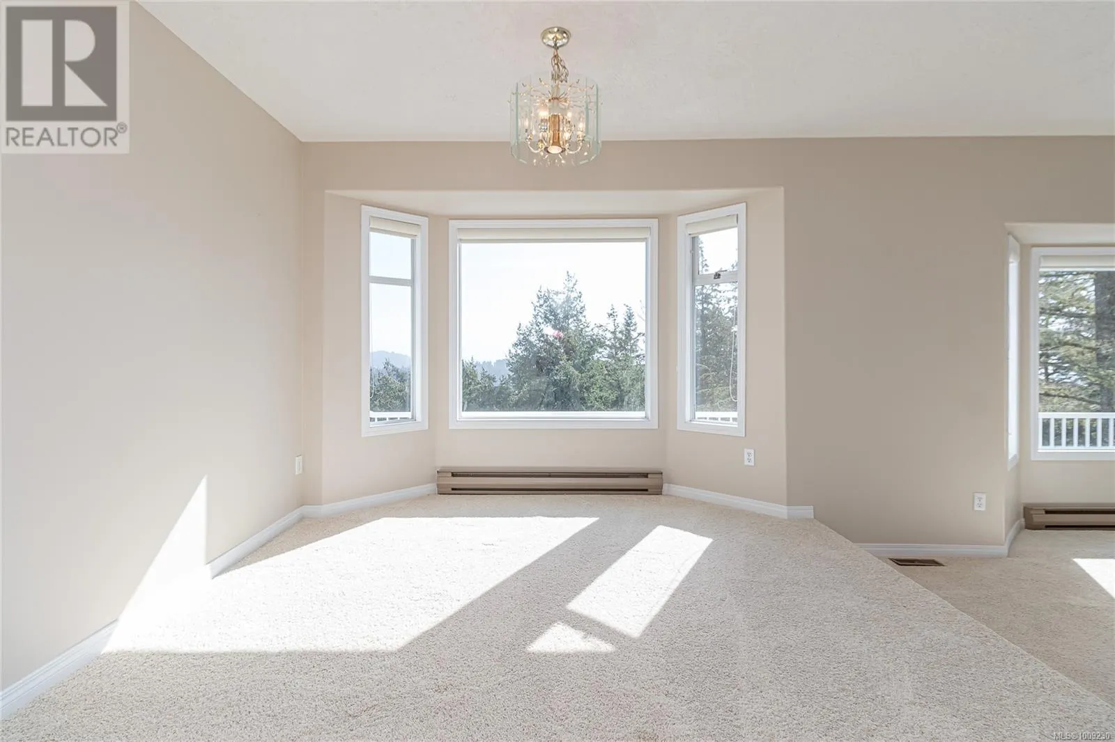 2270 Henlyn Dr