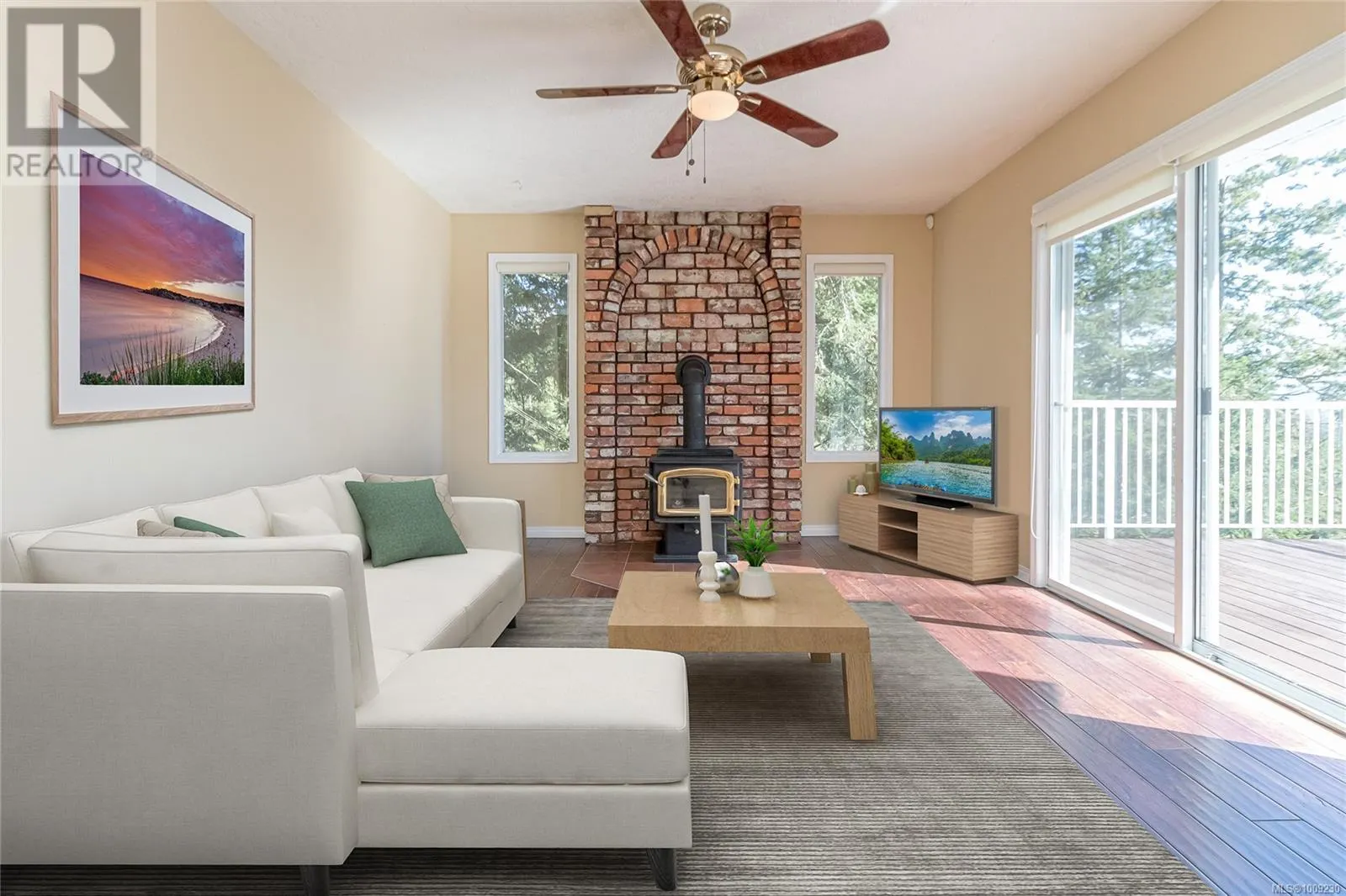 2270 Henlyn Dr
