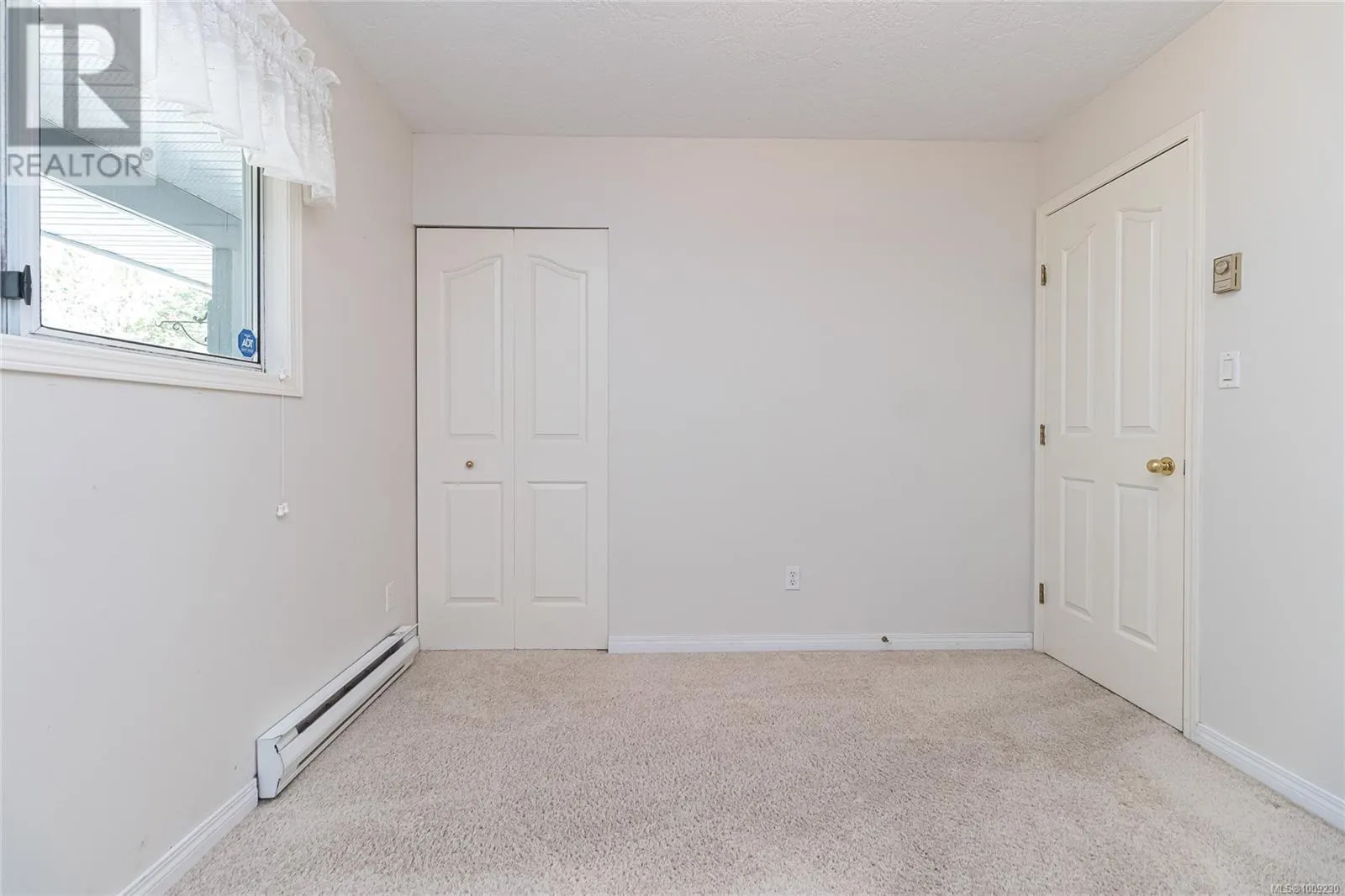 2270 Henlyn Dr