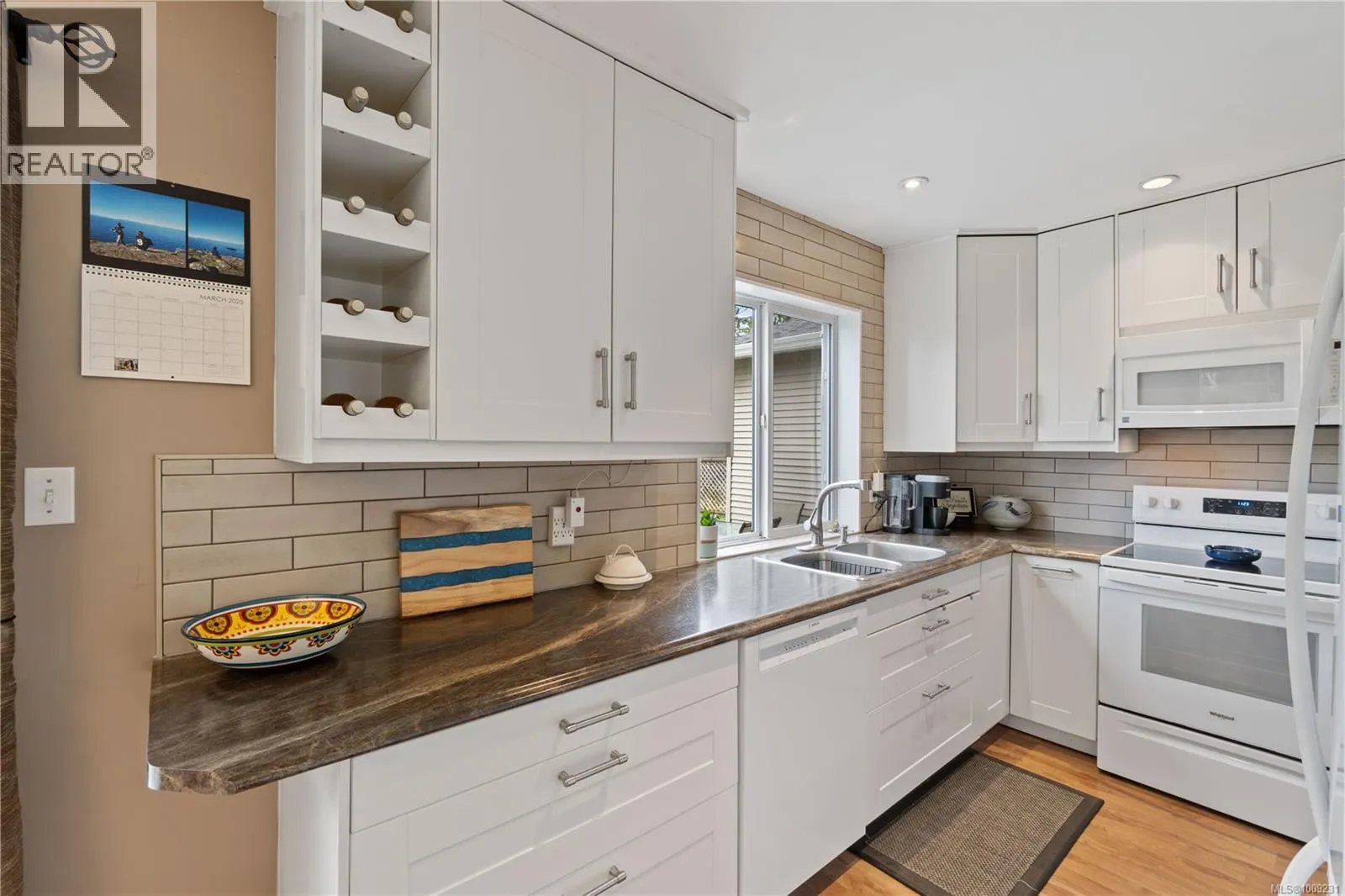 2234 Neil Dr