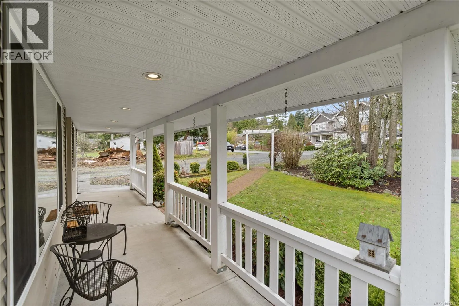 2234 Neil Dr