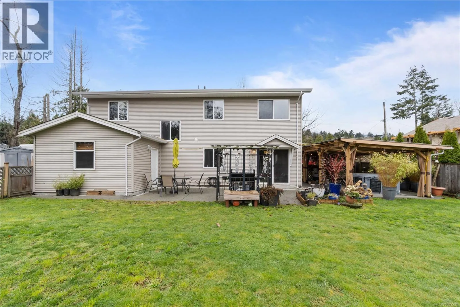 2234 Neil Dr