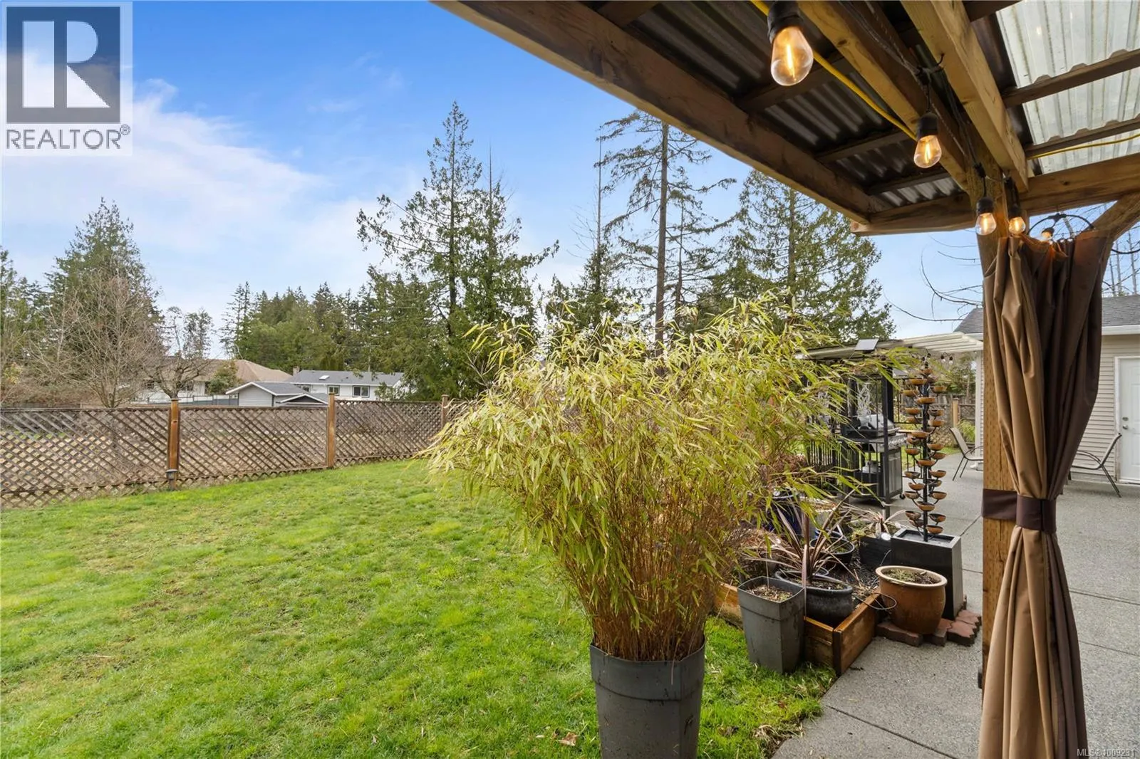 2234 Neil Dr
