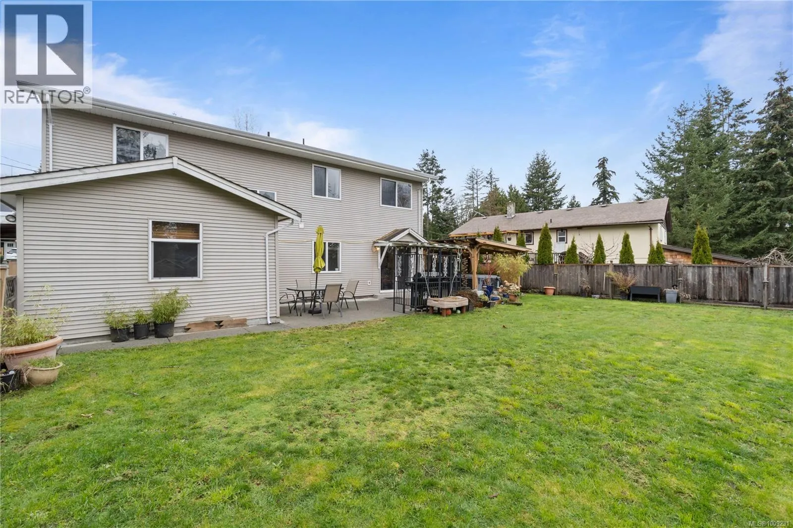2234 Neil Dr