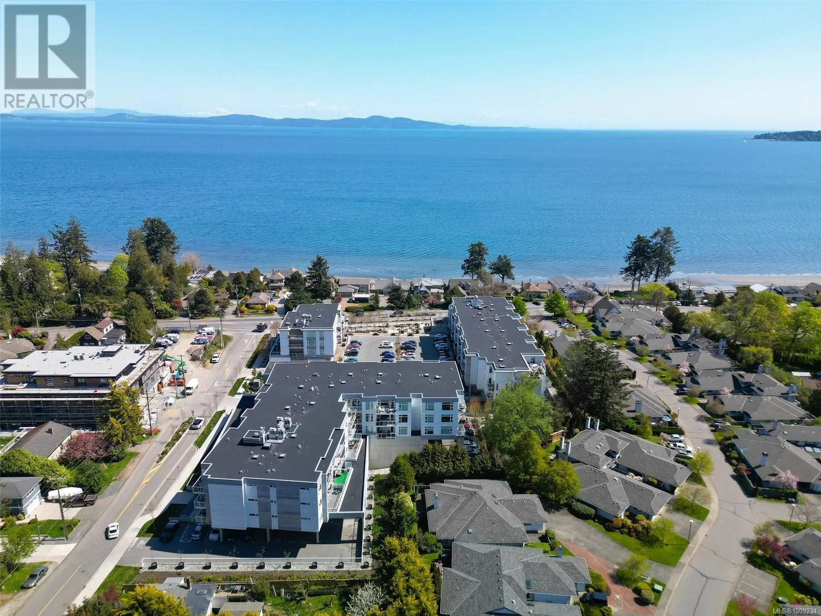 309 5120 Cordova Bay Rd