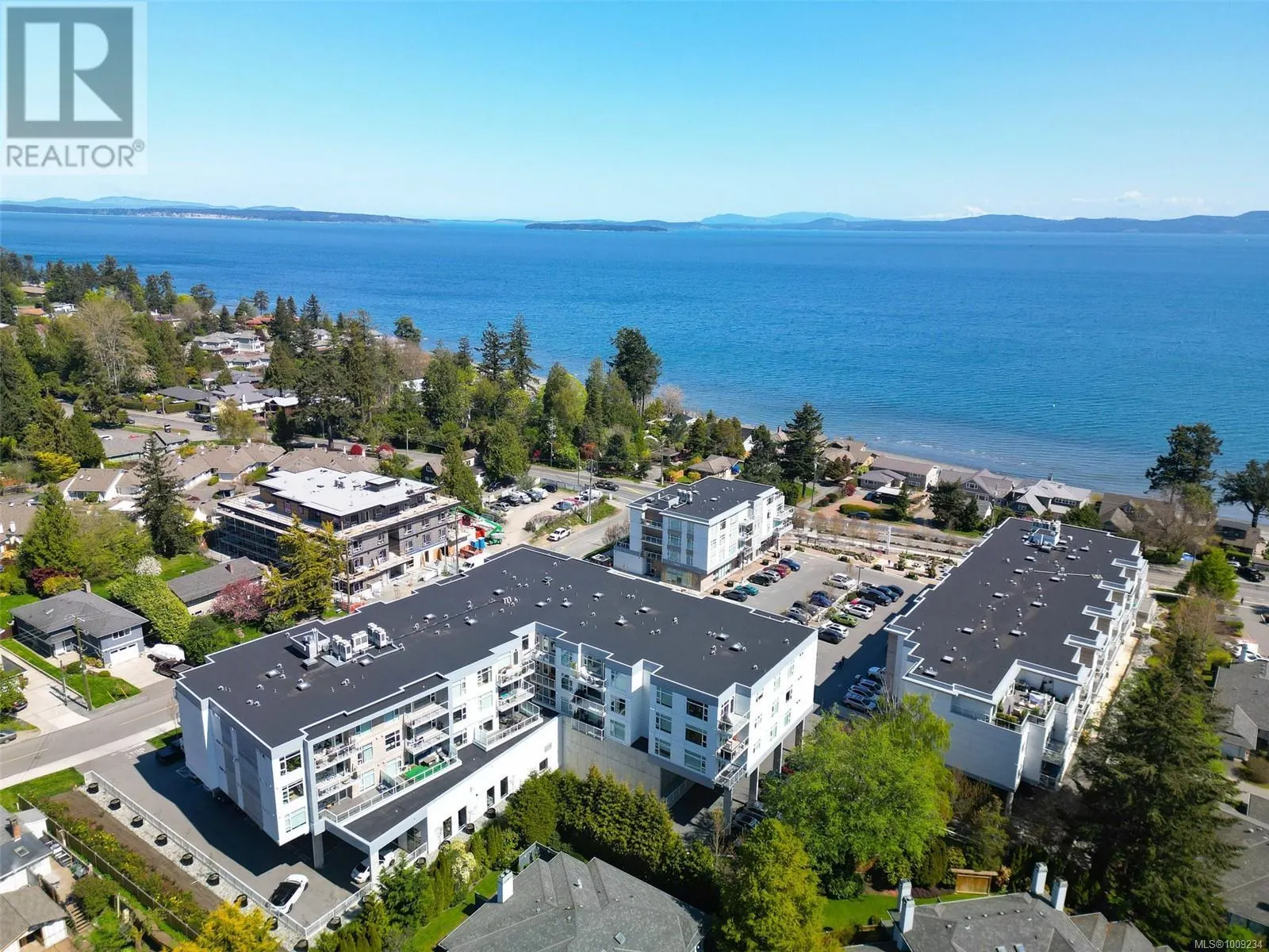 309 5120 Cordova Bay Rd