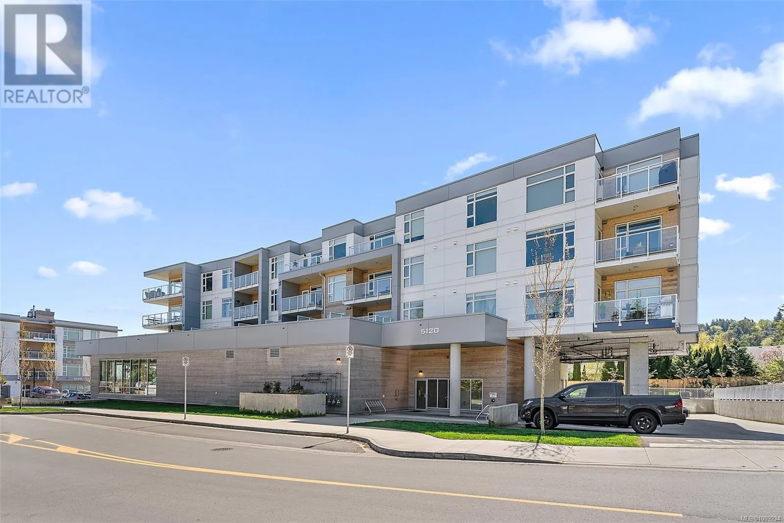 309 5120 Cordova Bay Rd