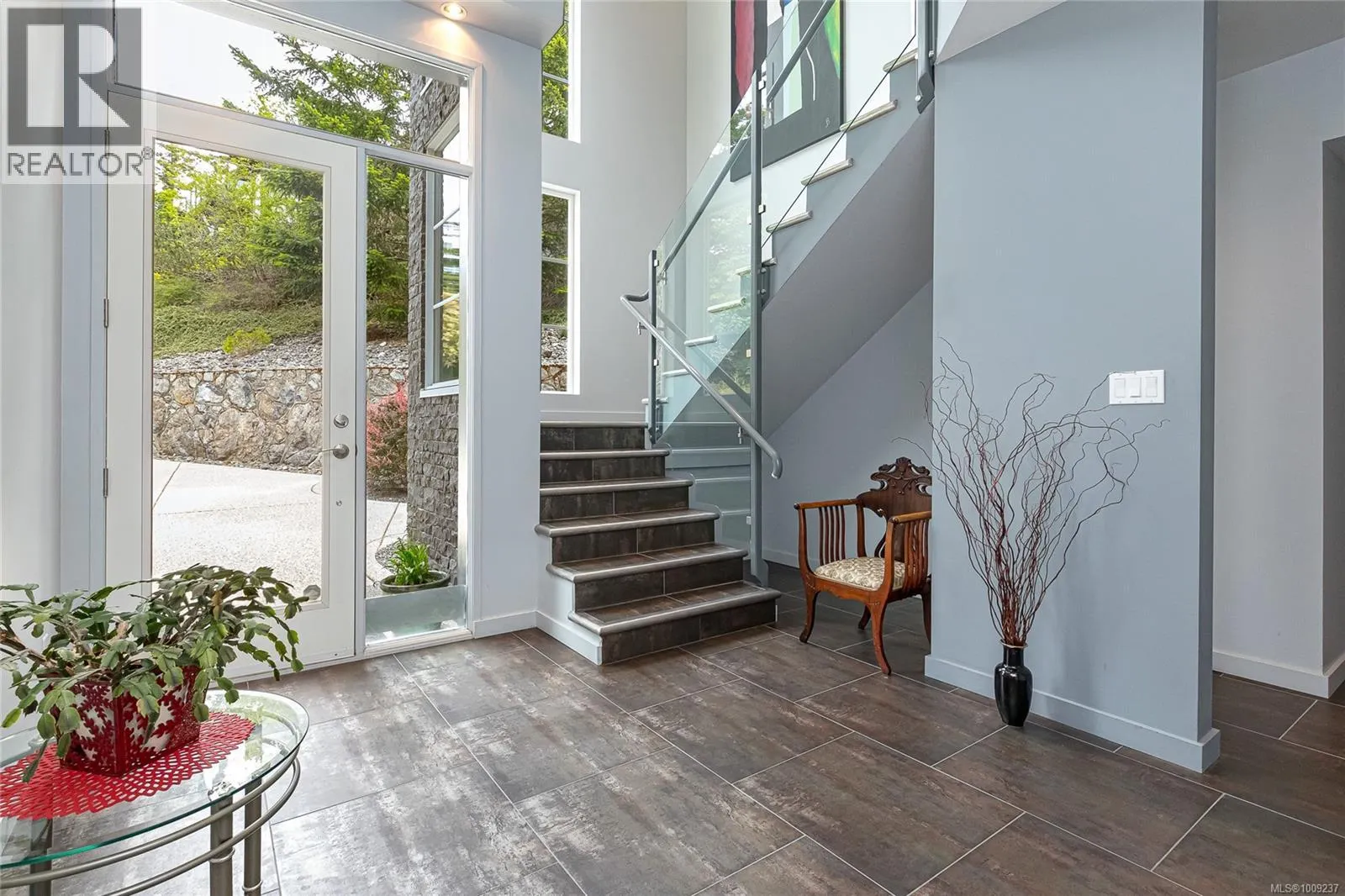 556 Delora Dr