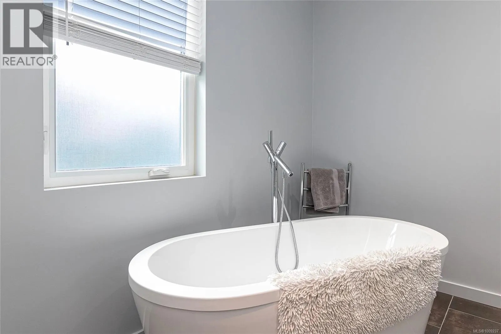 556 Delora Dr