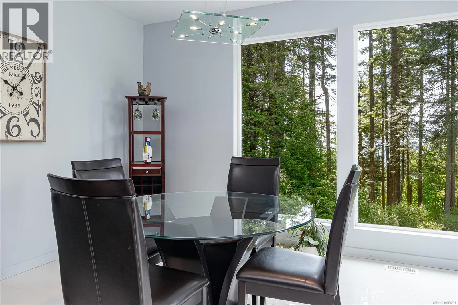 556 Delora Dr