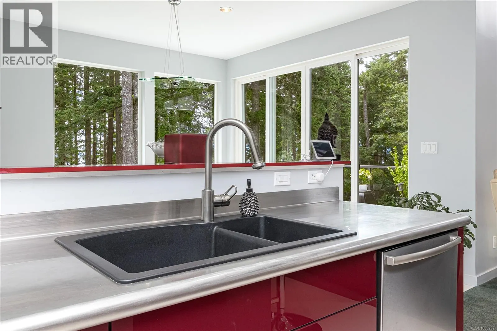 556 Delora Dr