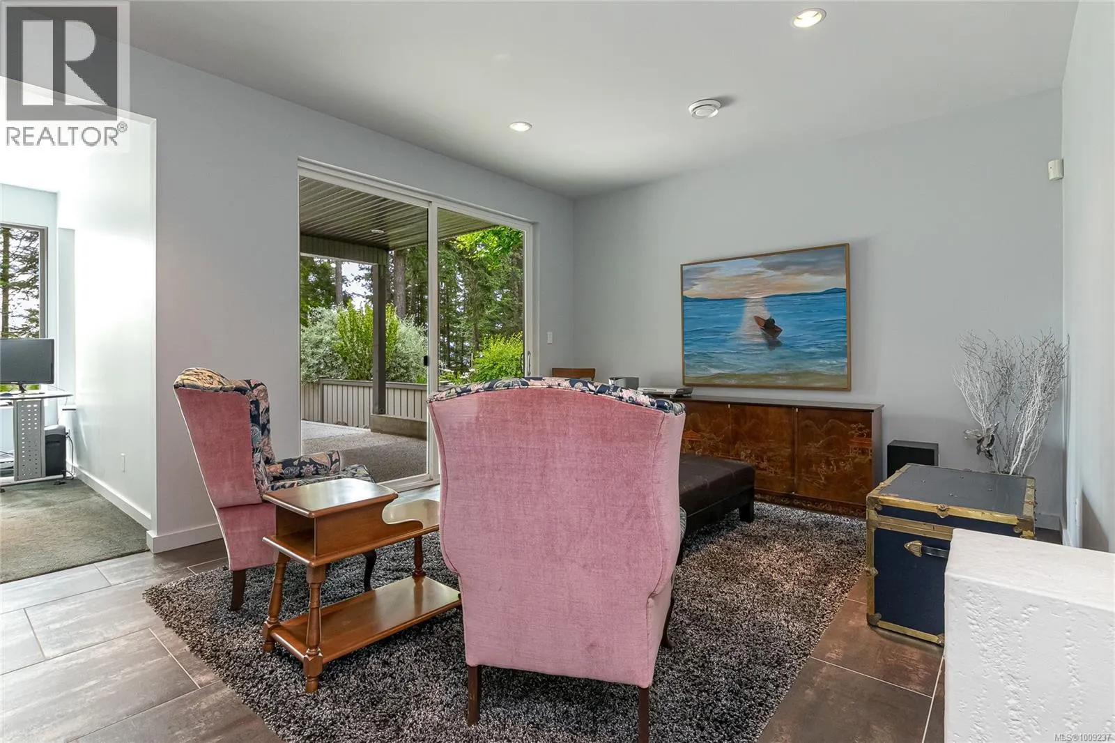 556 Delora Dr