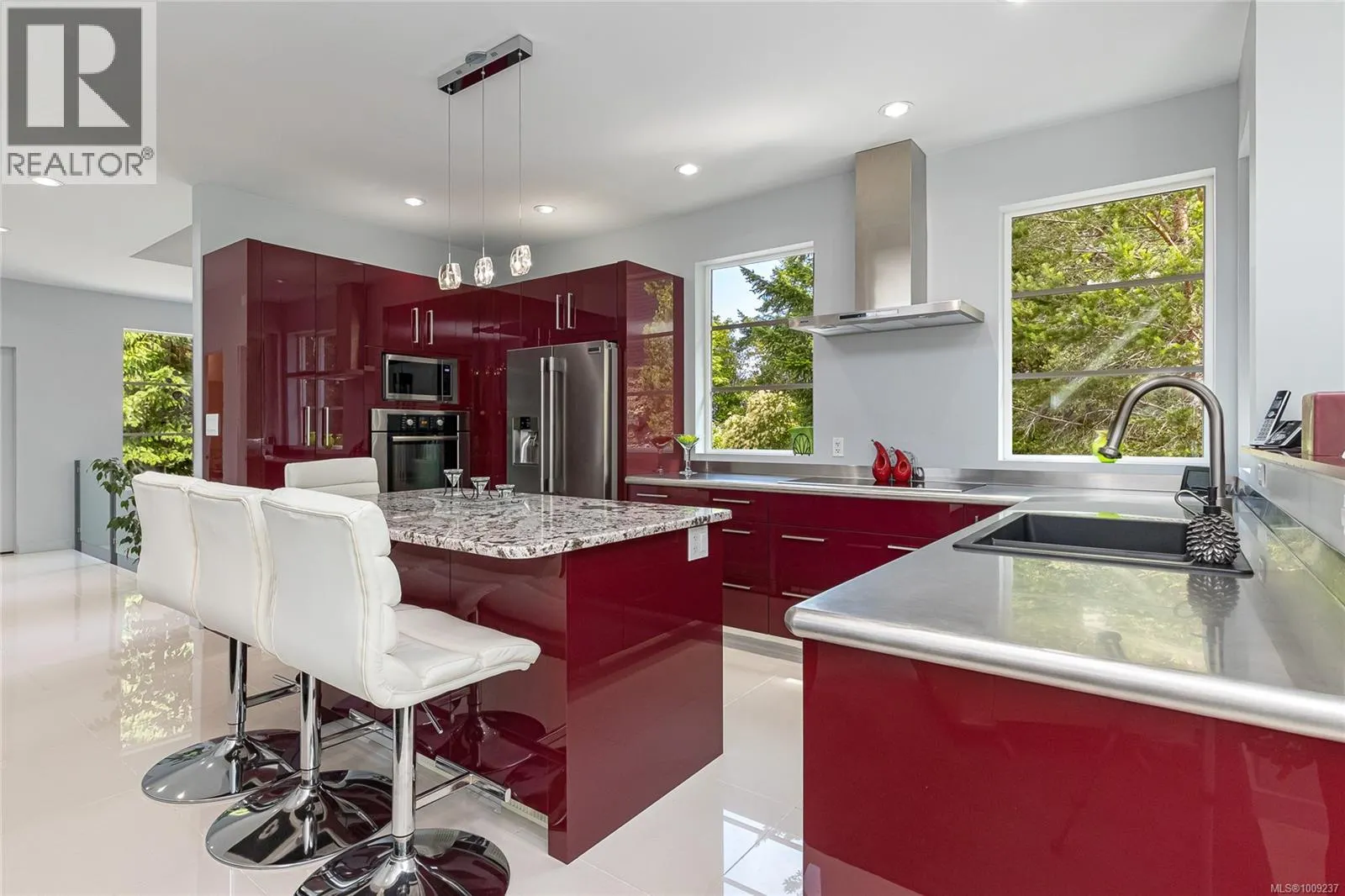 556 Delora Dr