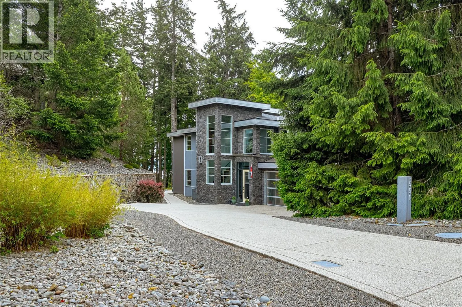 556 Delora Dr