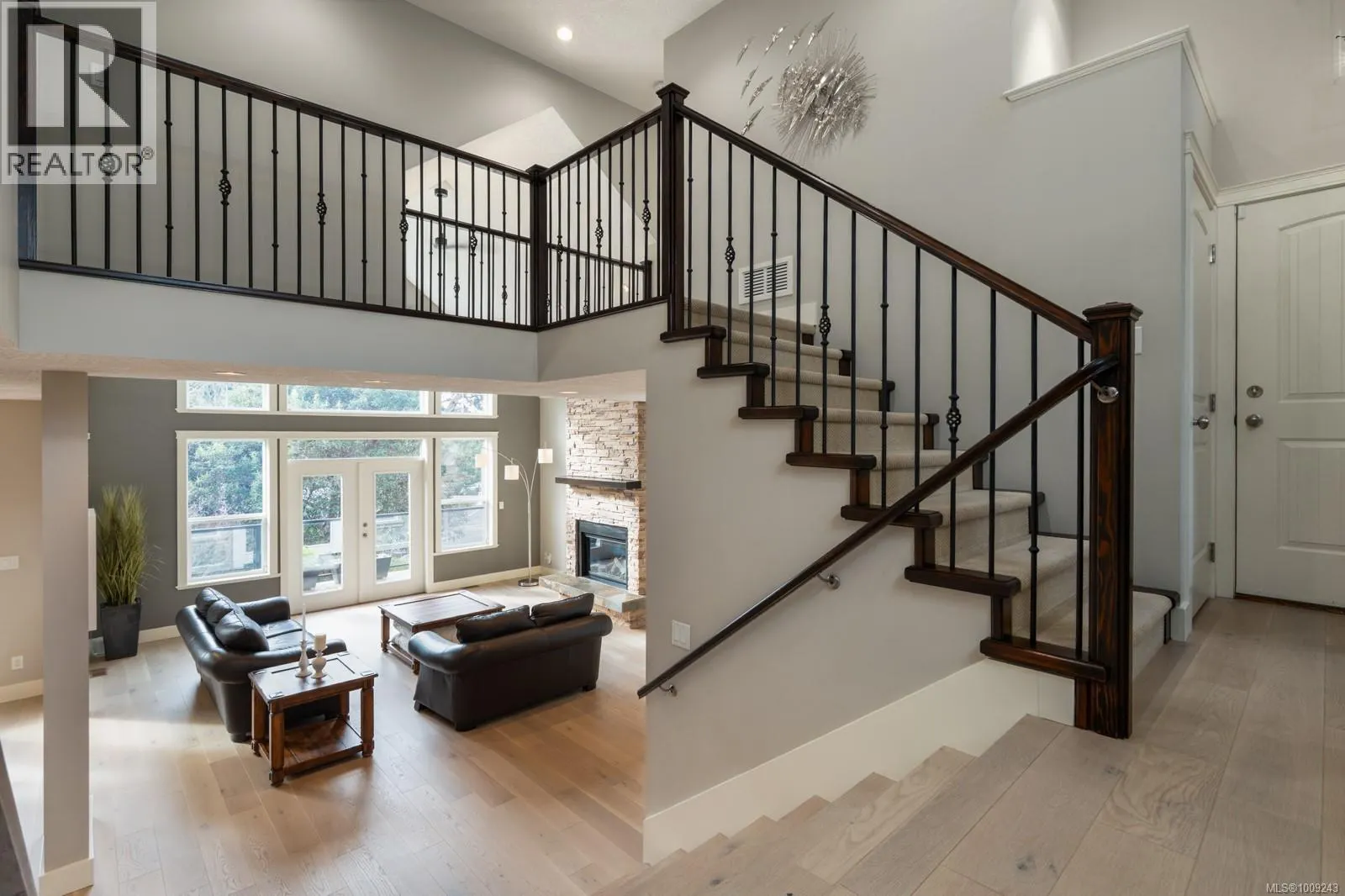 724 Bossi Pl