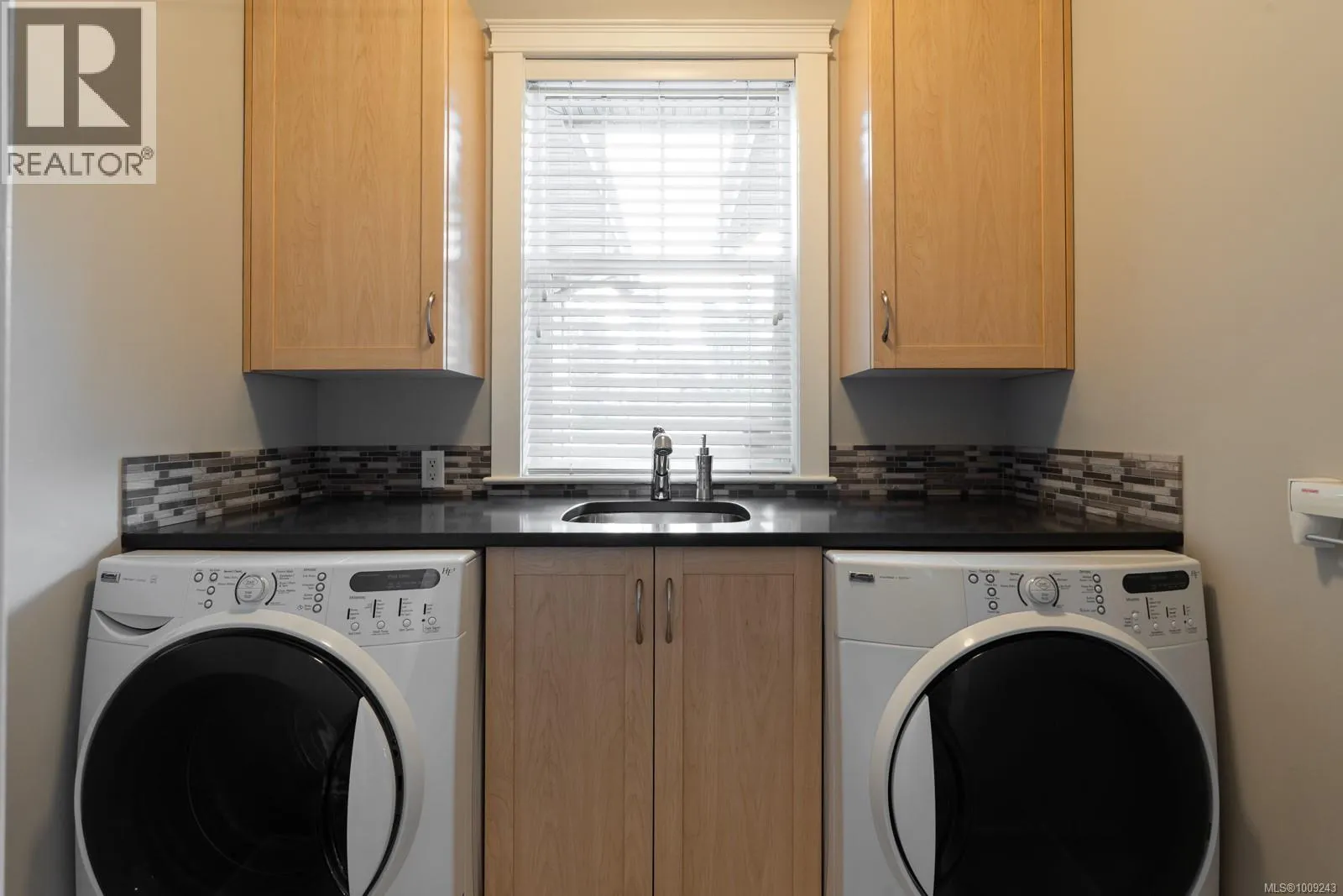 724 Bossi Pl