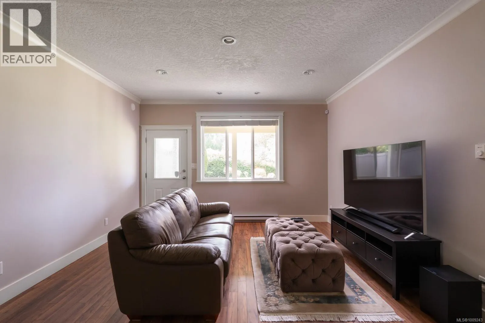 724 Bossi Pl