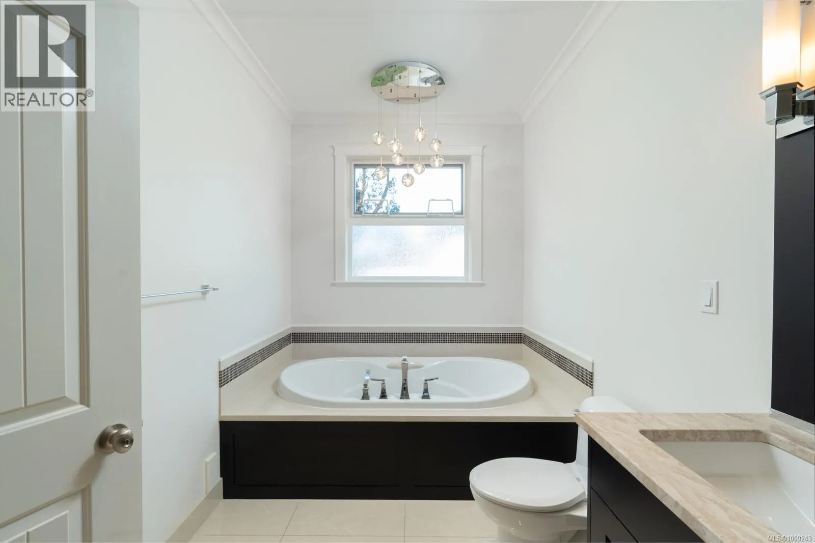 724 Bossi Pl