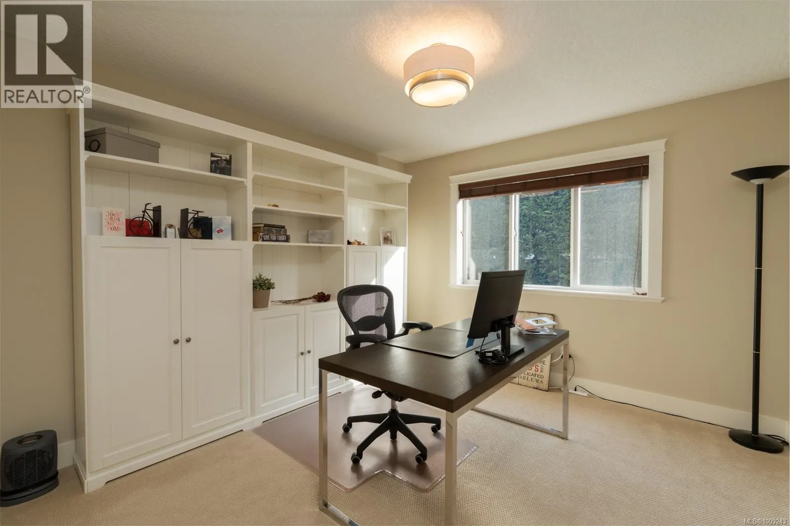 724 Bossi Pl