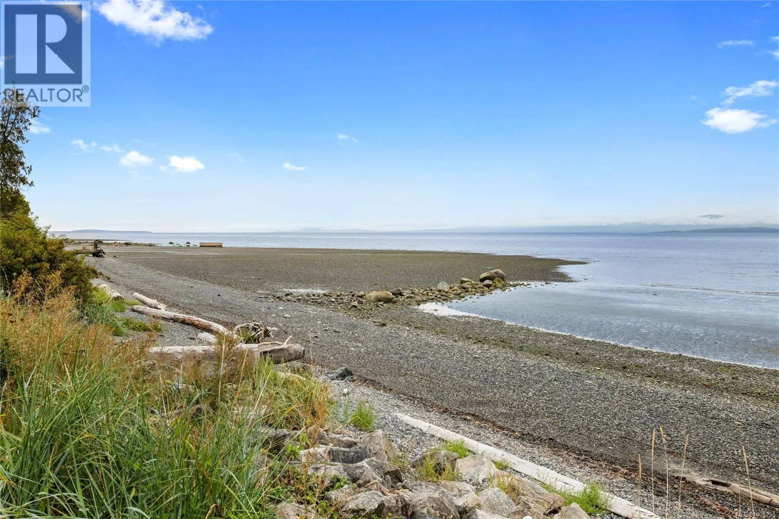 301 3156 Island Hwy W