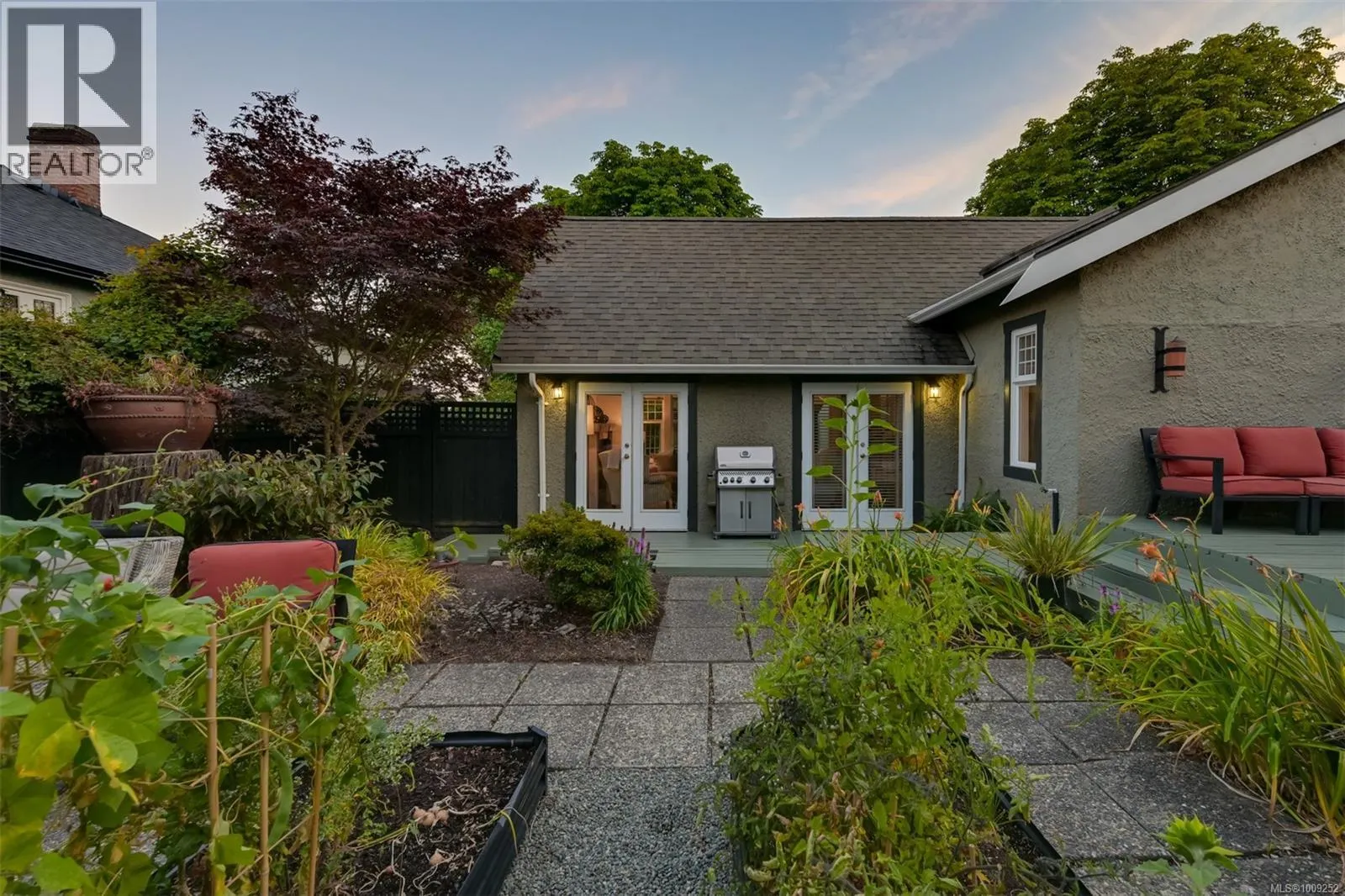 1506 McRae Ave