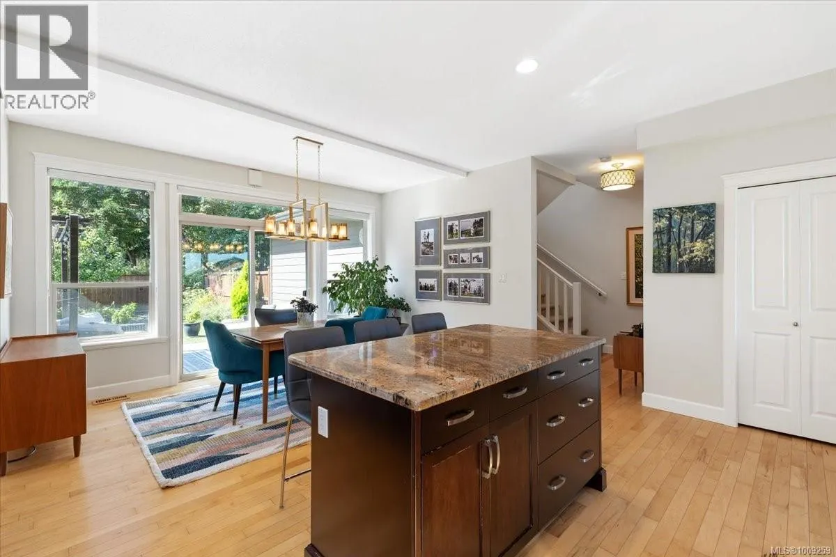 5647 Oceanview Terr