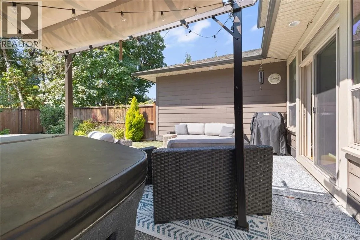 5647 Oceanview Terr