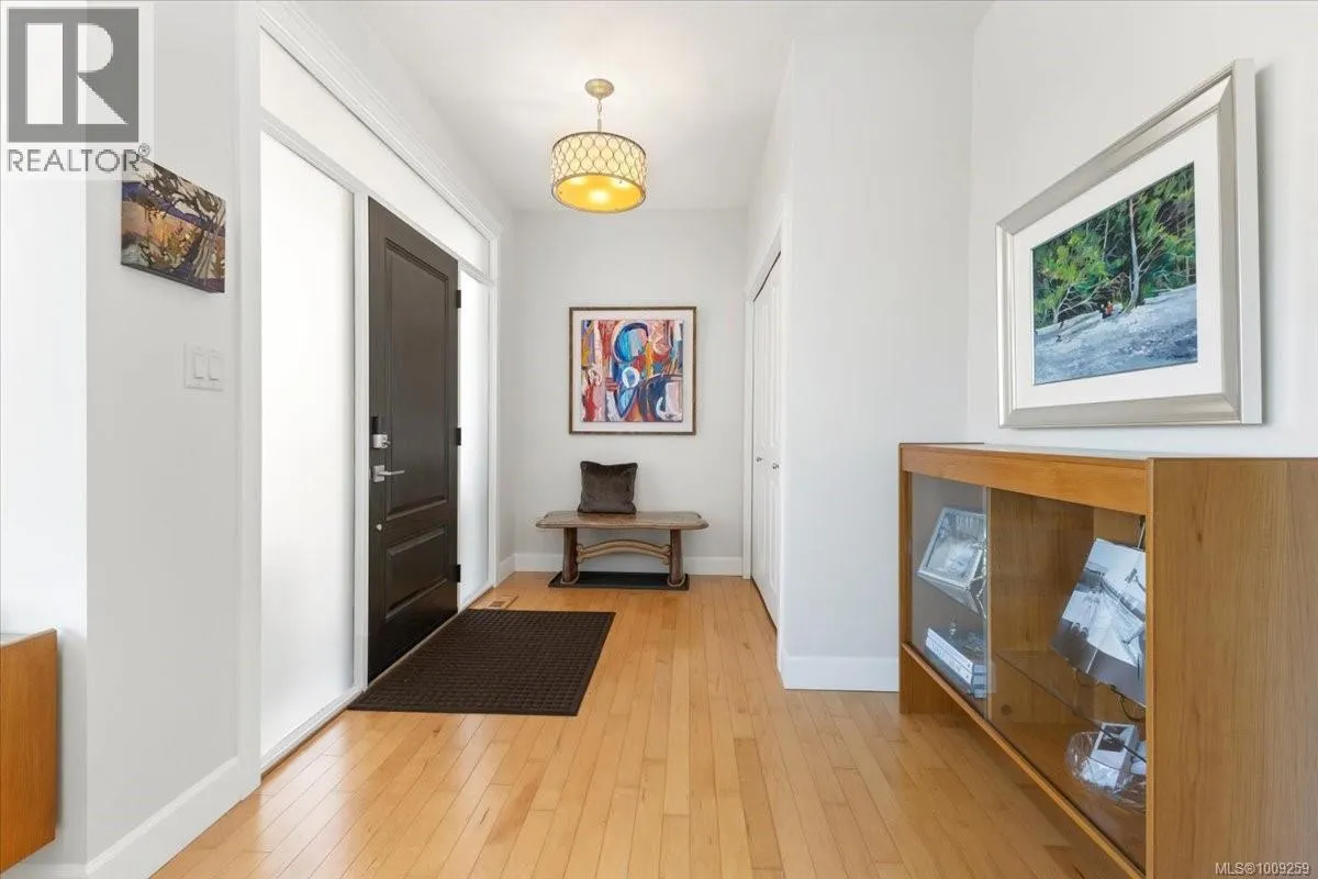 5647 Oceanview Terr