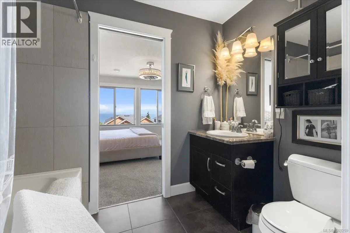 5647 Oceanview Terr