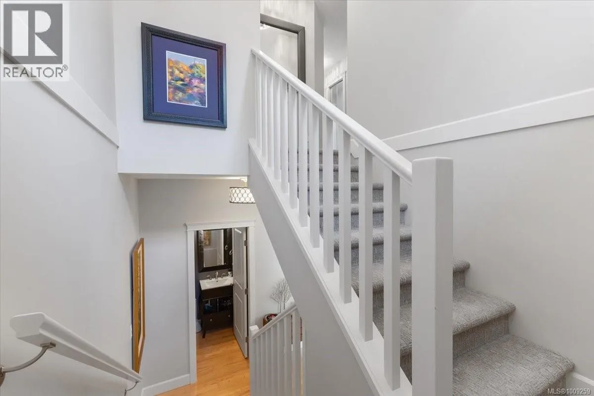 5647 Oceanview Terr