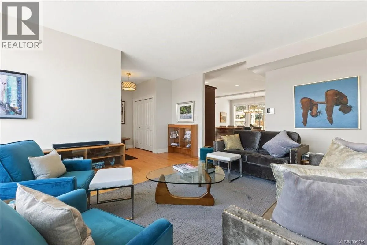 5647 Oceanview Terr