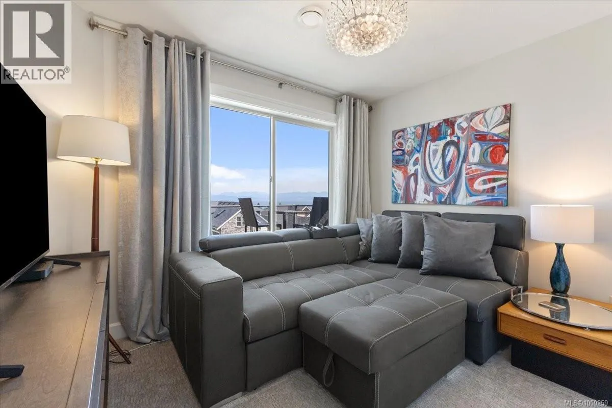 5647 Oceanview Terr